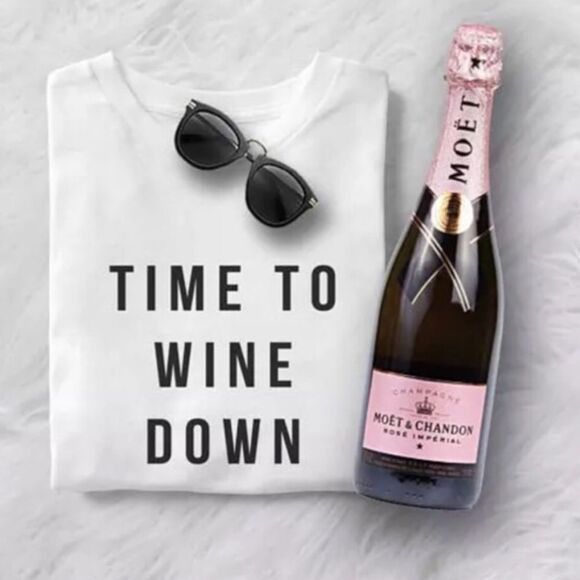 Tops - 🍷 “Time to Wine Down” T-Shirt 🍷